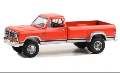 Modellautos Dodge RAM 1/64 Greenlight D-350 Dually rouge 1989 Dodge RAM 1/64 Greenlight D-350 Dually rouge 1989 modellautos