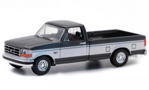 Modellautos Ford F-250 1/64 Greenlight metallise grau/silber 1992 Ford F-250 1/64 Greenlight metallise grau/silber 1992 modellautos