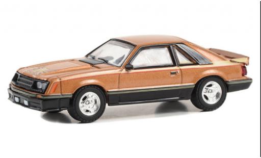 Ford Mustang 1/64 Greenlight Cobra metallise beige 1980 modellautos