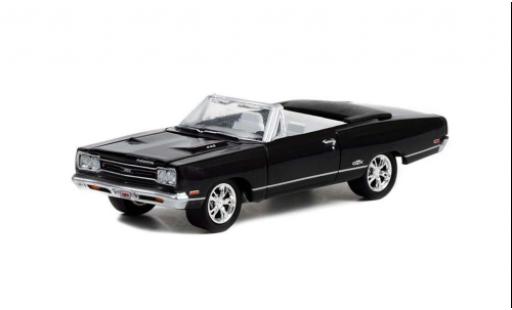 Modellautos Plymouth GTX 1/64 Greenlight Cabrio schwarz 1969 Plymouth GTX 1/64 Greenlight Cabrio schwarz 1969 modellautos
