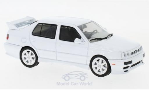 Modellautos Volkswagen Jetta 1/43 Greenlight A3 weiss 1995 Volkswagen Jetta 1/43 Greenlight A3 weiss 1995 modellautos