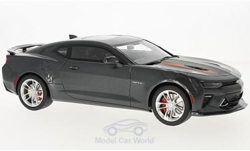 Chevrolet Camaro RS 1/18 GT Spirit SS mettalic grau 2017 Fifty Anniversary modellautos