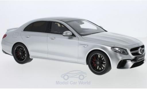 Modellautos Mercedes Classe E 1/18 GT Spirit AMG E63 S silber 2017 Mercedes Classe E 1/18 GT Spirit AMG E63 S silber 2017 modellautos