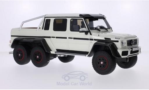 Modellautos Mercedes Classe G 1/18 GT Spirit G63 AMG 6x6 mettalic weiss 2014 Mercedes Classe G 1/18 GT Spirit G63 AMG 6x6 mettalic weiss 2014 modellautos