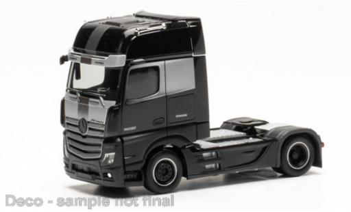 Modellautos Mercedes Actros 1/87 Herpa Gigaspace Edition 3 matte noir Mercedes Actros 1/87 Herpa Gigaspace Edition 3 matte noir modellautos