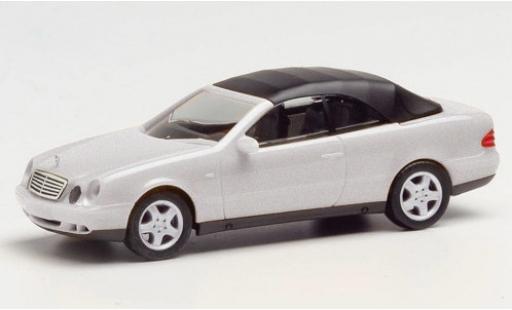 Modellautos Mercedes CLK 1/87 Herpa (A208) Cabriolet silber Softtop détachable Mercedes CLK 1/87 Herpa (A208) Cabriolet silber Softtop détachable modellautos