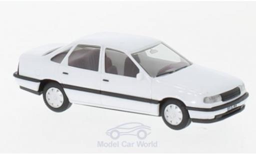 Modellautos Opel Vectra 1/87 Herpa A weiss H-Edition mit Kennzeichenbedruckung Opel Vectra 1/87 Herpa A weiss H-Edition mit Kennzeichenbedruckung modellautos