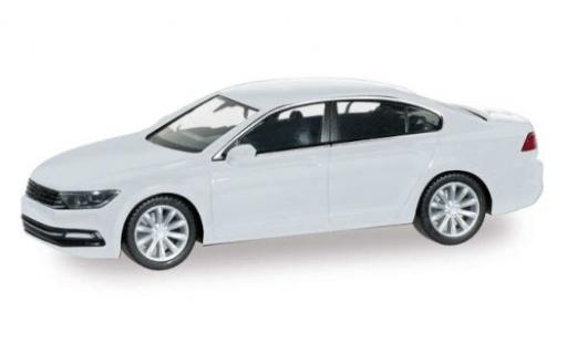 Modellautos Volkswagen Passat 1/87 Herpa Limousine mettalic weiss Volkswagen Passat 1/87 Herpa Limousine mettalic weiss modellautos