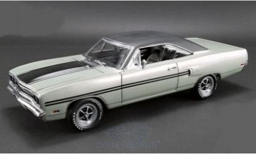 Modellautos Plymouth GTX 1/18 Highway 61 silber/matt-schwarz 1970 Plymouth GTX 1/18 Highway 61 silber/matt-schwarz 1970 modellautos