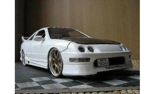 Honda Integra Type R 1/18 Hot Wheels jdm weiss modellautos