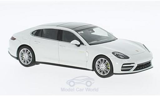 Modellautos Porsche Panamera e-hybrid 1/43 Herpa Turbo S e-hybrid Executive weiss 2016 Porsche Panamera e-hybrid 1/43 Herpa Turbo S e-hybrid Executive weiss 2016 modellautos