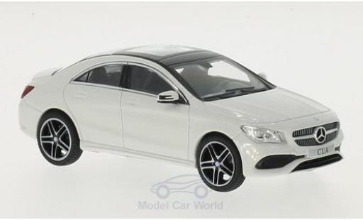 Mercedes CLA 1/43 iScale (C117) weiss modellautos