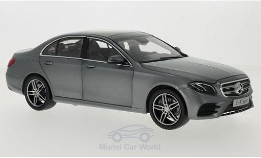 Modellautos Mercedes Classe E 1/18 iScale (W213) AMG Line matt-grau 2016 Mercedes Classe E 1/18 iScale (W213) AMG Line matt-grau 2016 modellautos