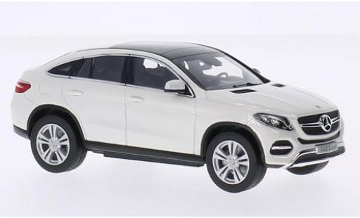 Modellautos Mercedes Classe GLE 1/43 Norev GLE Coupe (C292) weiss Mercedes Classe GLE 1/43 Norev GLE Coupe (C292) weiss modellautos