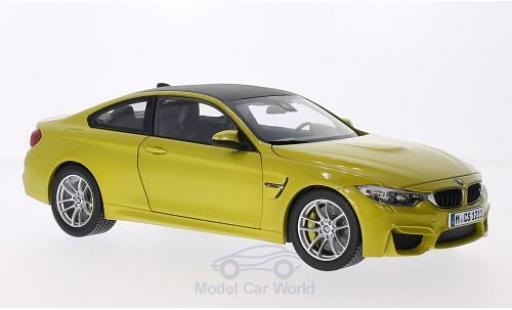 Modellautos Bmw M4 1/18 Paragon Coupe mettalic gelb Bmw M4 1/18 Paragon Coupe mettalic gelb modellautos