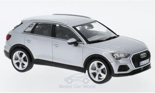 Audi Q3 1/43 Spark silber modellautos