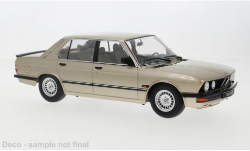 Bmw 520 1/18 IXO i (E28) metallise gold 1987 1:18 modellautos