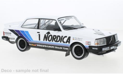 Modellautos Volvo 240 1/18 IXO Turbo No.1 Europe Dealer Team Nordica ETCC Brünn 1986 Volvo 240 1/18 IXO Turbo No.1 Europe Dealer Team Nordica ETCC Brünn 1986 modellautos