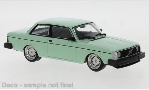 Volvo 242 1/43 IXO Custom grün 1980 modellautos