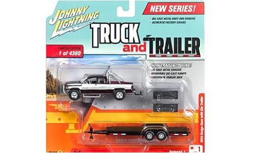 Dodge RAM 1/64 Johnny Lightning Ram 1500 violett/silber 1996 avec Flatbed remorque sans Vitrine modellautos