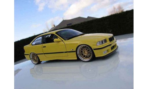 Bmw M3 coupe 1/18 Ut Models jaune E36 jantes bbs bords larges modellautos
