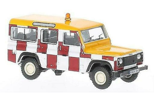 Land Rover Defender Base 1/76 Oxford Station Wagon RAF Northolt modellautos