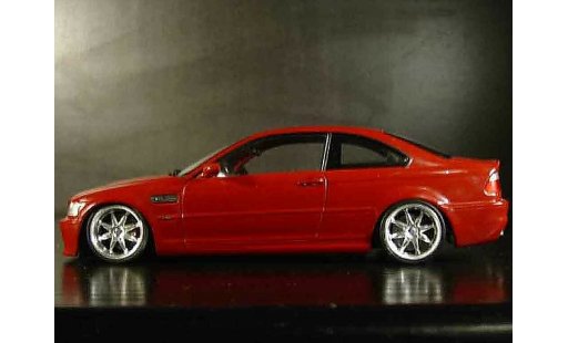 Bmw M3 coupe 1/18 Kyosho tuning E46 rot jantes alu modellautos