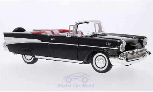 Chevrolet Bel Air 1957 1/18 Lucky Die Cast Cabrio schwarz/weiss 1957 modellautos