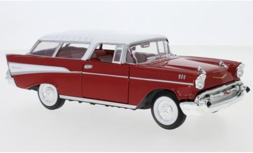 Modellautos Chevrolet Nomad 1/43 Lucky Die Cast rot/weiss 1957 Chevrolet Nomad 1/43 Lucky Die Cast rot/weiss 1957 modellautos