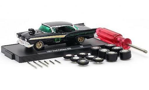 Ford Fairlane 1/64 M2 Machines 500 schwarz ET Mags 1957 y compris les 12 Roues de remplacement 6 axas et 1 Schraubenzieher voiture-Wheels Release 06 modellautos