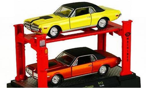 Modellautos Mercury Cougar 1/64 M2 Machines 1968 voiture Lift 2er-Set: chaque 1x jaune/noire et le cuivre/noire ainsi que Hebebühne Mercury Cougar 1/64 M2 Machines 1968 voiture Lift 2er-Set: chaque 1x jaune/noire et le cuivre/noire ainsi que Hebebühne modellautos
