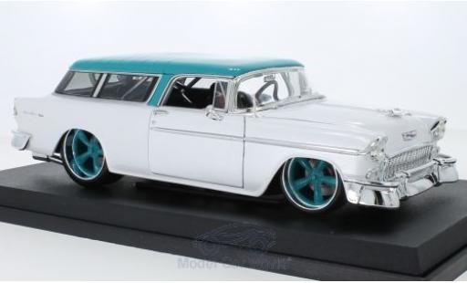 Chevrolet Nomad 1/18 Maisto mettalic weiss/türkis 1955 modellautos