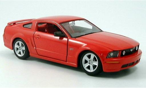 Ford Mustang 1/24 Maisto GT Coupe rot 2006 modellautos