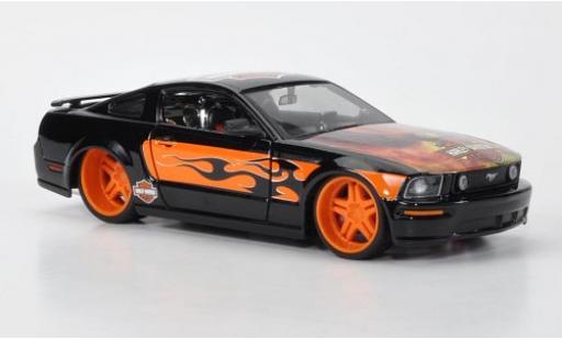 Ford Mustang 1/24 Maisto GT Harley-Davidson 2006 modellautos