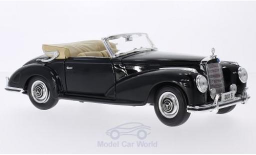 Modellautos Mercedes 300 S 1/18 Maisto S schwarz 1955 Mercedes 300 S 1/18 Maisto S schwarz 1955 modellautos