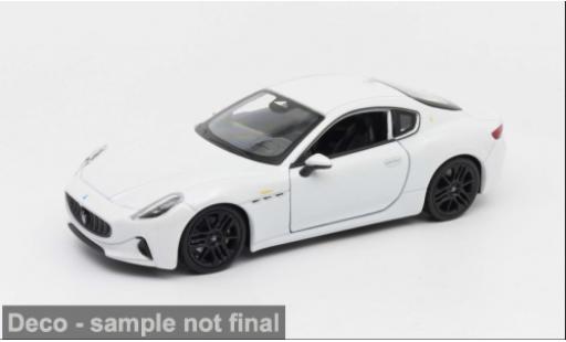 Maserati Gran Turismo 1/24 Welly Folgore weiss 2023 1:24 modellautos