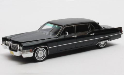 Modellautos Cadillac Fleetwood 1/43 Matrix Series 75 Limousine blau/matt-schwarz 1970 Cadillac Fleetwood 1/43 Matrix Series 75 Limousine blau/matt-schwarz 1970 modellautos
