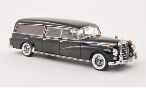 Modellautos Mercedes 300 1/43 Matrix C (W186) Binz Hearse schwarz 1956 Mercedes 300 1/43 Matrix C (W186) Binz Hearse schwarz 1956 modellautos