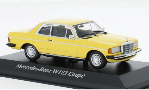 Mercedes 230 1/43 Maxichamps CE (C123) jaune 1976 modellautos