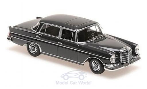 Modellautos Mercedes 300 1/43 Maxichamps SE lang (W112) grau 1963 Mercedes 300 1/43 Maxichamps SE lang (W112) grau 1963 modellautos