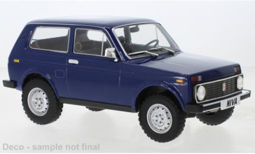 Lada Niva 1/18 MCG bleu foncé 1976 modellautos