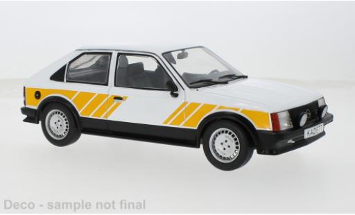 Opel Kadett 1/18 MCG D SR weiss/gelb 1983 1:18 modellautos