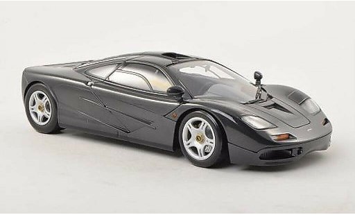 McLaren F1 Base 1/18 Minichamps Mclaren schwarz 1993 modellautos