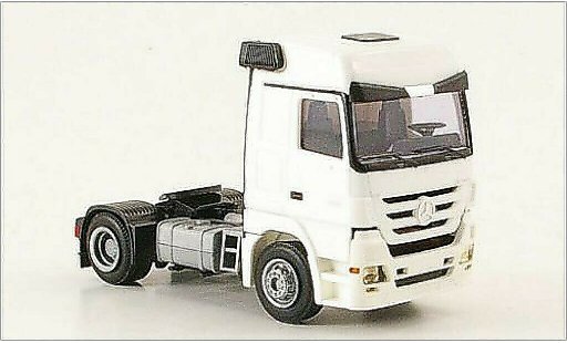 Mercedes Actros Base 1/87 AWM 1855 MP3 2-Achser weiss modellautos