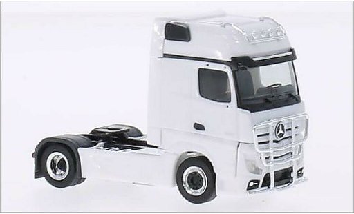 Mercedes Actros Gigaspace 1/87 Herpa weiss 2011 modellautos