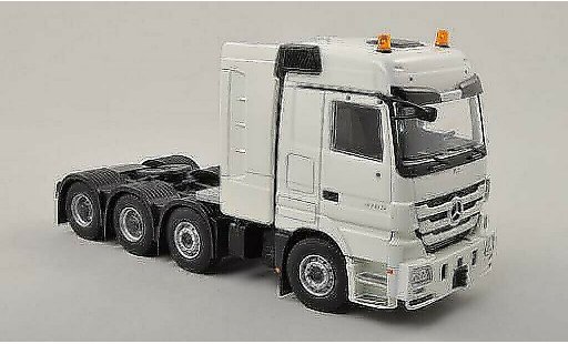 Mercedes Actros Base 1/50 Tekno MP3 weiss 8x4 Schwerlastzugmaschine modellautos