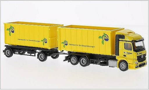 Mercedes Actros Streamspace 1/87 Herpa Hofmann denkt 2011 modellautos