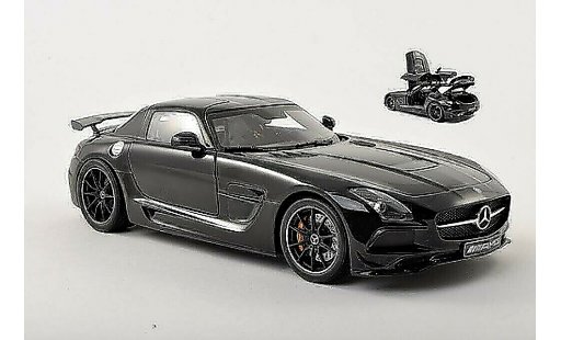 Mercedes B Black Series 1/18 Minichamps AMG schwarz 2013 modellautos