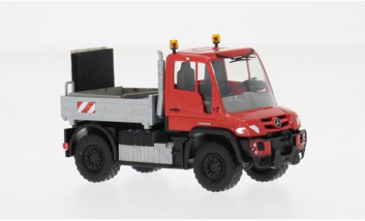 Modellautos Mercedes Unimog U 430 2013 Schwertransportbegleitung 1/87 Busch