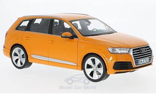 Audi Q7 1/18 Minichamps orange 2015 modellautos